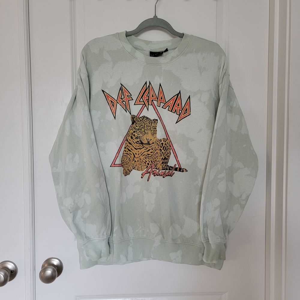 Def Leppard Men's Crewneck Sweater - Light Green